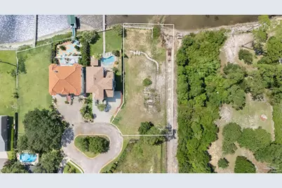 1709 Brooke Beach Dr, Navarre, FL 32566 - Photo 7