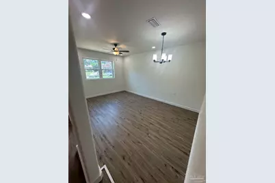 5684 Ventura Ln, Pensacola, FL 32526 - Photo 5