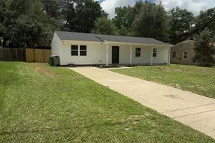 5684 Ventura Ln, Pensacola, FL 32526 - Photo 3