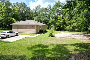 820 Fannie Rd, Century, FL 32535 - Photo 11