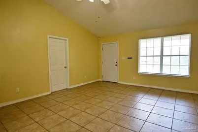 4007 Lochmoor Dr, Pensacola, FL 32506 - Photo 9