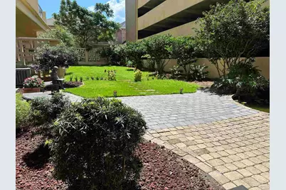 825 Bayshore #701, Pensacola, FL 32507 - Photo 9