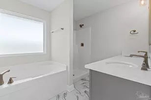 7929 Twin Lake Dr, Milton, FL 32583 - Photo 19