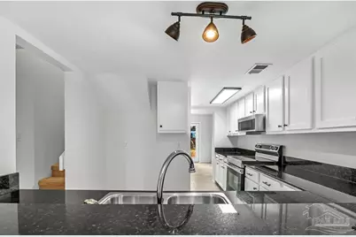 3250 Fernwood Dr, Gulf Breeze, FL 32563 - Photo 9