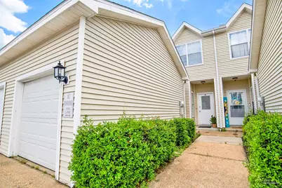 601 E Burgess Rd #K11, Pensacola, FL 32504 - Photo 1