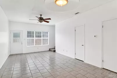 601 E Burgess Rd #K11, Pensacola, FL 32504 - Photo 11