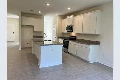 7693 Piper Cir, Milton, FL 32570 - Photo 3