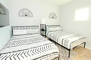 157 S Spring St, Pensacola, FL 32502 - Photo 5