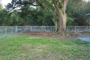 8625 Stockdale Dr, Pensacola, FL 32514 - Photo 5