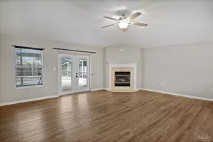 5911 Ashton Woods Cir, Milton, FL 32570 - Photo 5