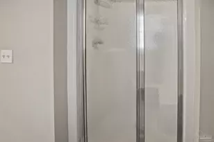 5911 Ashton Woods Cir, Milton, FL 32570 - Photo 13