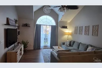 1364 Redwood Ln, Gulf Breeze, FL 32563 - Photo 11