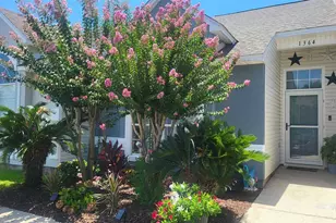 1364 Redwood Ln, Gulf Breeze, FL 32563 - Photo 1