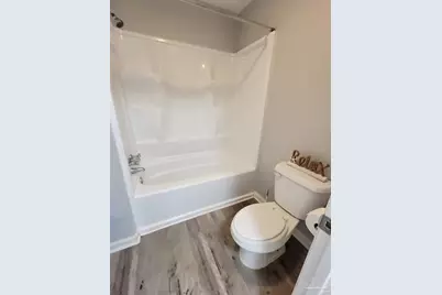 20 Adkinson Dr, Pensacola, FL 32506 - Photo 15