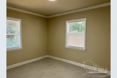 801 E Fairfied Dr, Pensacola, FL 32503 - Photo 9