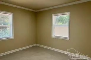 801 E Fairfied Dr, Pensacola, FL 32503 - Photo 9