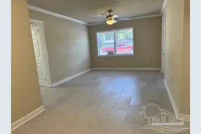 801 E Fairfied Dr, Pensacola, FL 32503 - Photo 5