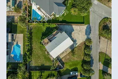 800 Largo Dr, Pensacola Beach, FL 32561 - Photo 51