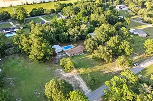 6736 Nichols Dr, Milton, FL 32570 - Photo 41