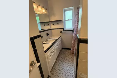 2005 Peyton Dr, Pensacola, FL 32503 - Photo 17