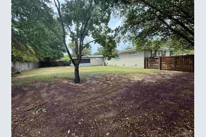 2005 Peyton Dr, Pensacola, FL 32503 - Photo 21