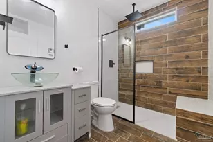 215 E Bobe St, Pensacola, FL 32503 - Photo 17