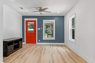 215 E Bobe St, Pensacola, FL 32503 - Photo 7