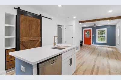 215 E Bobe St, Pensacola, FL 32503 - Photo 15