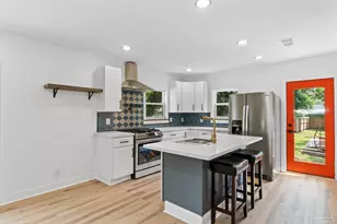 215 E Bobe St, Pensacola, FL 32503 - Photo 13