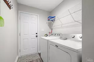 9568 Dynasty Ln, Navarre, FL 32566 - Photo 39