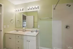 1123 Simpson St, Pensacola, FL 32526 - Photo 21