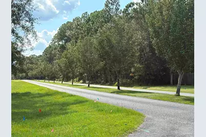 4568 Bayside Dr, Milton, FL 32583 - Photo 11