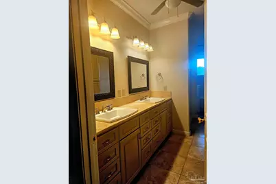 6148 The Oaks Ln #B, Pensacola, FL 32504 - Photo 7