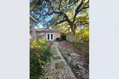 6148 The Oaks Ln #B, Pensacola, FL 32504 - Photo 13