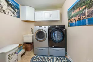 2424 Pineneedle Dr, Navarre, FL 32566 - Photo 37