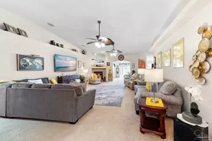 2424 Pineneedle Dr, Navarre, FL 32566 - Photo 11