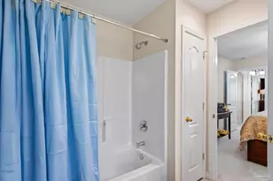 2424 Pineneedle Dr, Navarre, FL 32566 - Photo 21