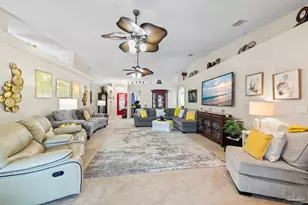 2424 Pineneedle Dr, Navarre, FL 32566 - Photo 9