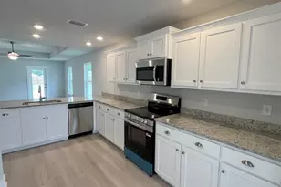 545 Sugar Pne Wy, Cantonment, FL 32533 - Photo 3