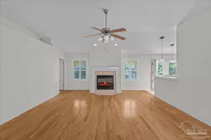 5972 Ashton Woods Cir, Milton, FL 32570 - Photo 11