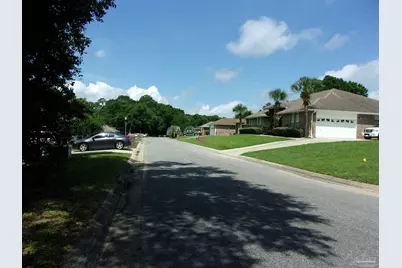 6001 Toulouse Dr, Pensacola, FL 32505 - Photo 3