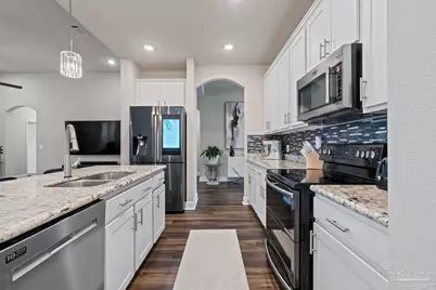 3552 Pelican Bay Cir, Gulf Breeze, FL 32563 - Photo 31