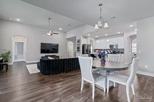 3552 Pelican Bay Cir, Gulf Breeze, FL 32563 - Photo 27