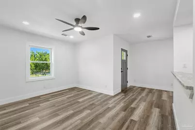 1101 W Lloyd St, Pensacola, FL 32501 - Photo 13