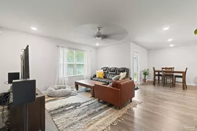 5233 Peach Dr, Pace, FL 32571 - Photo 9