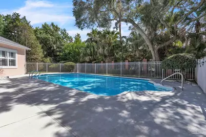 92 Chanteclaire Cir, Gulf Breeze, FL 32561 - Photo 49