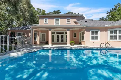 92 Chanteclaire Cir, Gulf Breeze, FL 32561 - Photo 1