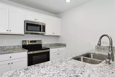 8422 Cherry Ave, Pensacola, FL 32534 - Photo 9