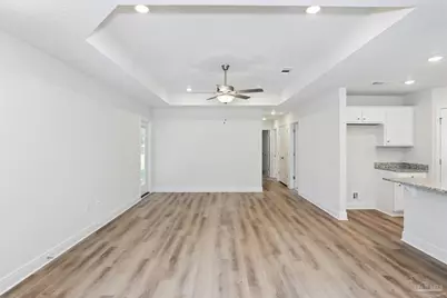 8422 Cherry Ave, Pensacola, FL 32534 - Photo 3