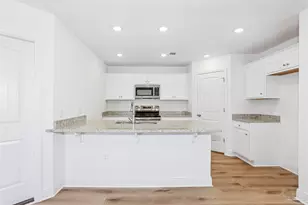 8515 Rose Ave, Pensacola, FL 32534 - Photo 11